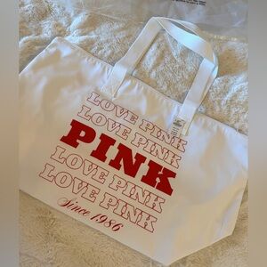🆕NWT PINK Victoria's Secret Tote with Red Accents